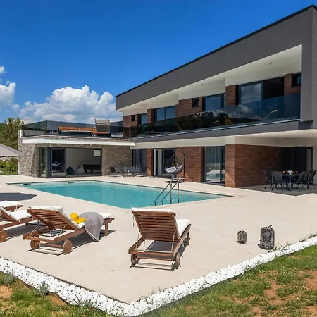 Amazing In Radosic Radosic (Sinj)