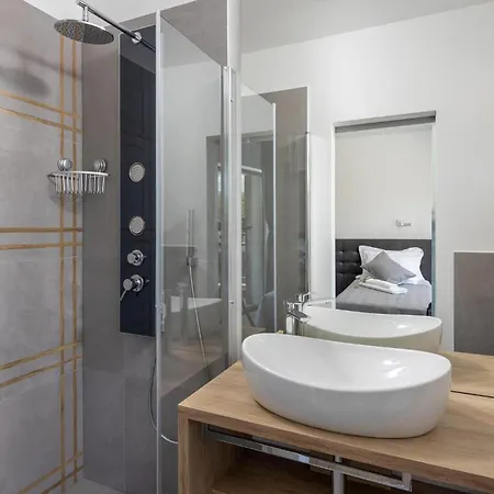 Holiday home Cozy In Radosic With Jacuzzi Radosic (Sinj)